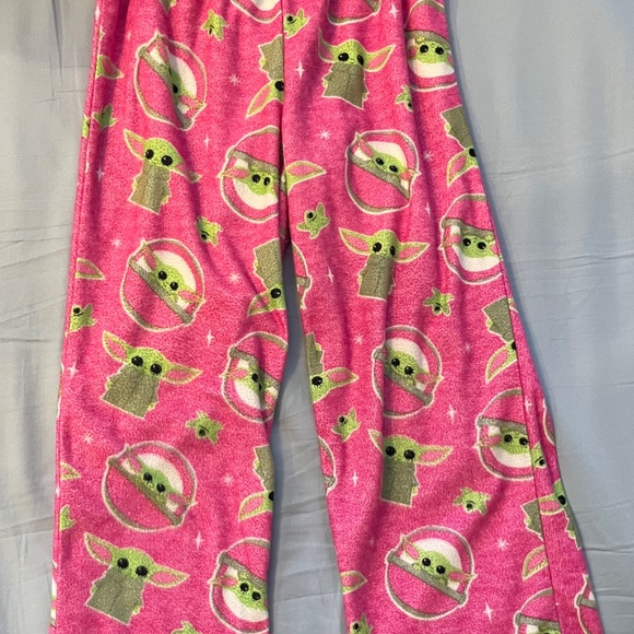 Star Wars Baby Yoda (Grogu) Girls Pajama Set, Size 6 - Picture 5 of 5